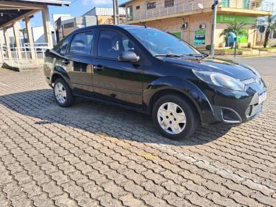 FORD - FIESTA - 2012/2012 - Preta - R$ 37.900,00