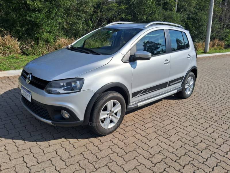 VOLKSWAGEN - CROSSFOX - 2011/2011 - Prata - R$ 45.900,00