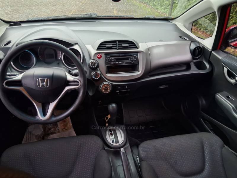 HONDA - FIT - 2010/2010 - Vermelha - R$ 49.900,00