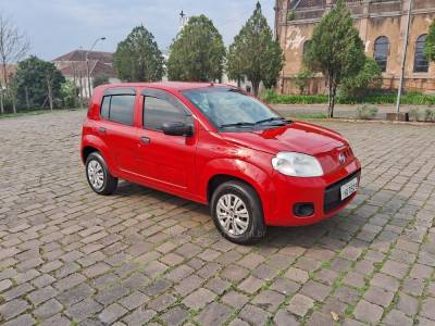 FIAT - UNO - 2014/2014 - Vermelha - R$ 35.900,00