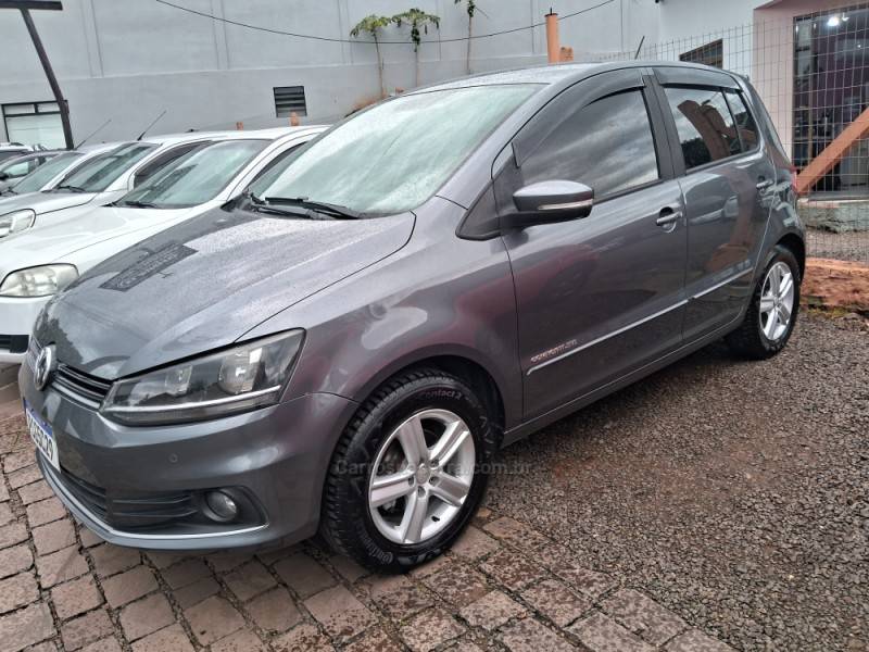 VOLKSWAGEN - FOX - 2016/2016 - Cinza - R$ 49.900,00