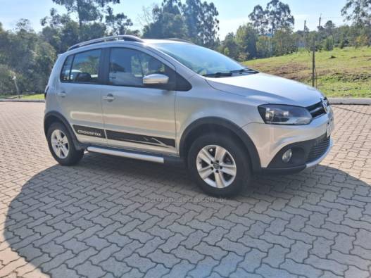 VOLKSWAGEN - CROSSFOX - 2011/2011 - Prata - R$ 45.900,00