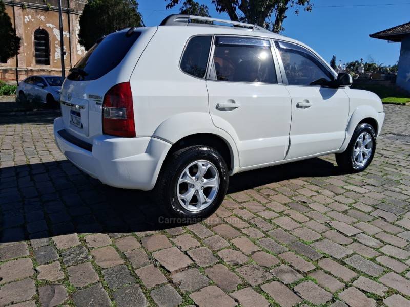 HYUNDAI - TUCSON - 2015/2015 - Branca - R$ 61.900,00