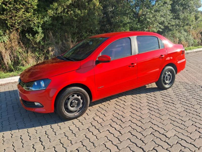 VOLKSWAGEN - VOYAGE - 2013/2013 - Vermelha - R$ 39.900,00
