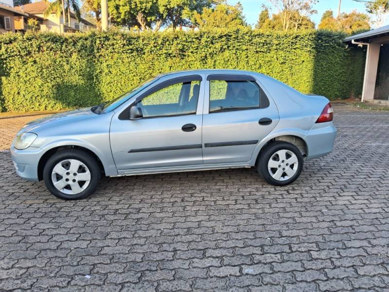 CHEVROLET - PRISMA - 2010/2010 - Prata - R$ 29.900,00