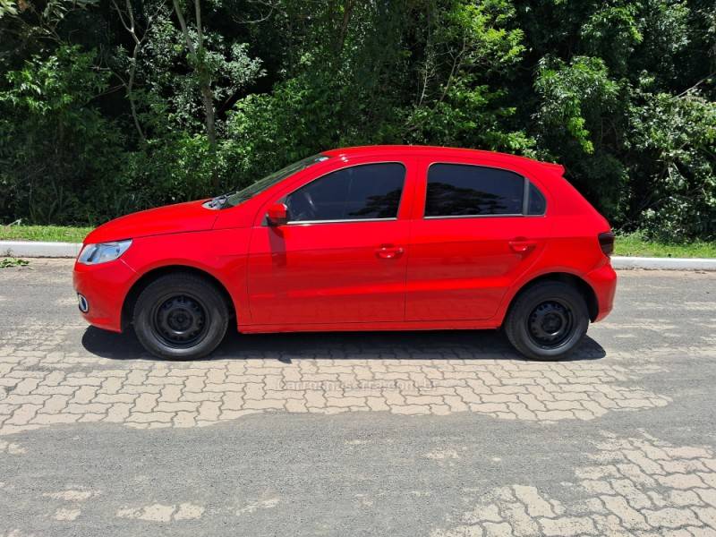 VOLKSWAGEN - GOL - 2010/2010 - Vermelha - R$ 27.900,00