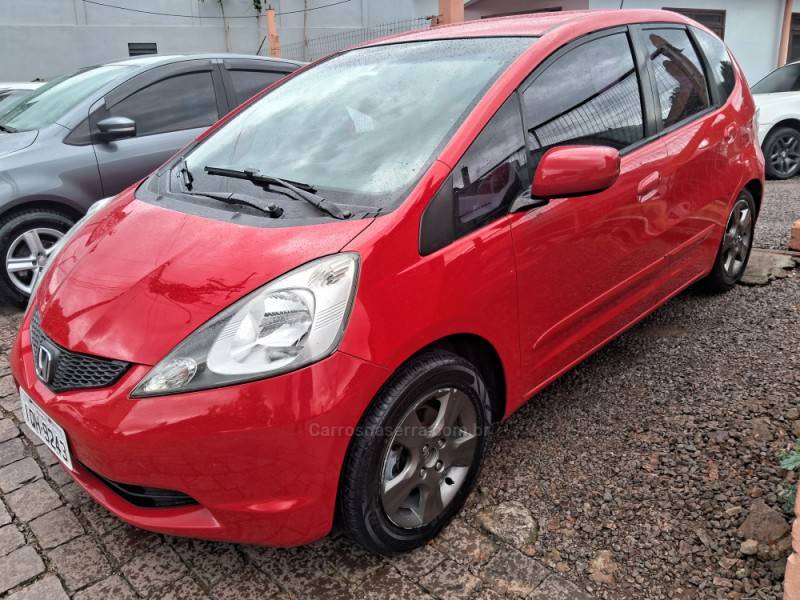 HONDA - FIT - 2010/2010 - Vermelha - R$ 49.900,00